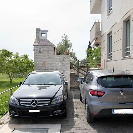 Apartmán Luxury 2bdr With Private Swimming Pool, And Parking Pula